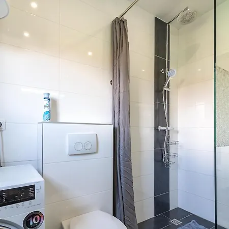 Apartment Ela
