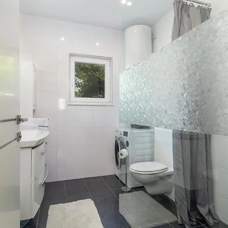 아파트 Ela 트로기르